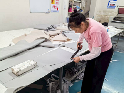 裁剪部员工风采